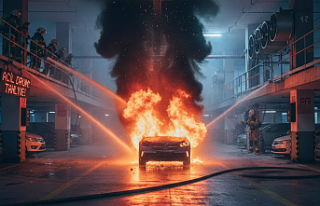 Kapalı Otoparklarda Elektrikli Araç Yangını Riski:...